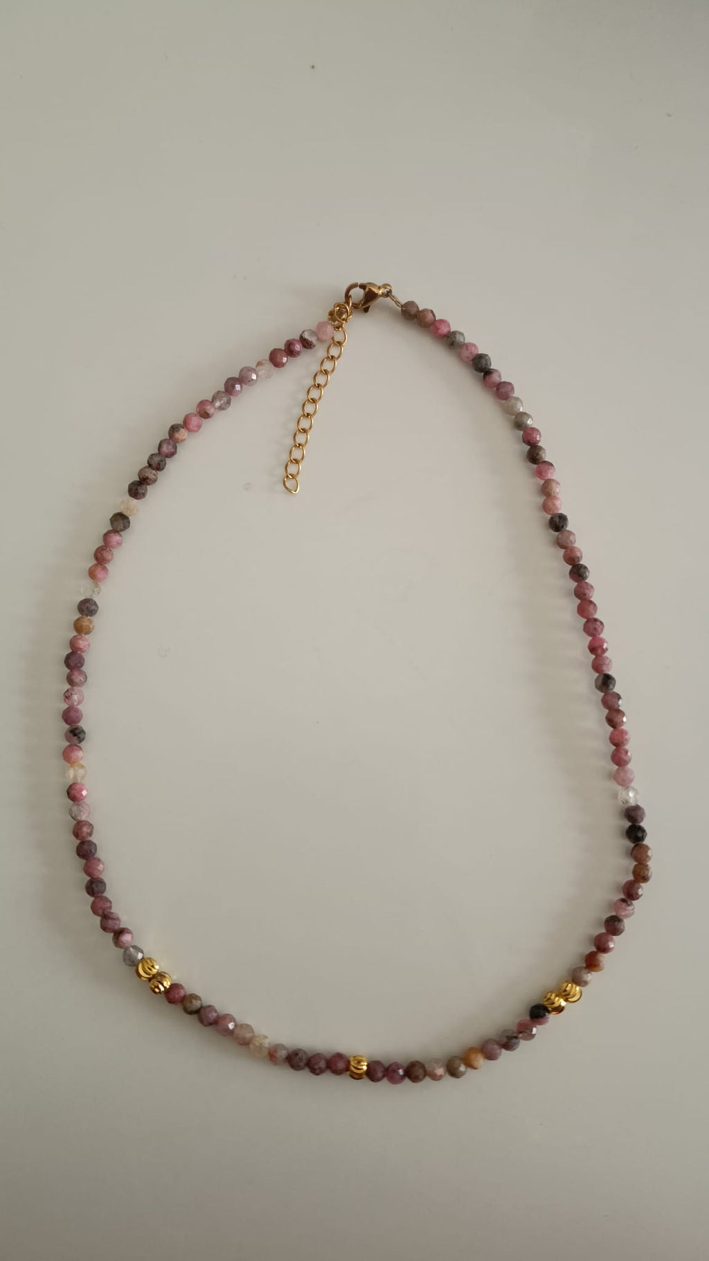 Collar de Rodonita facetada