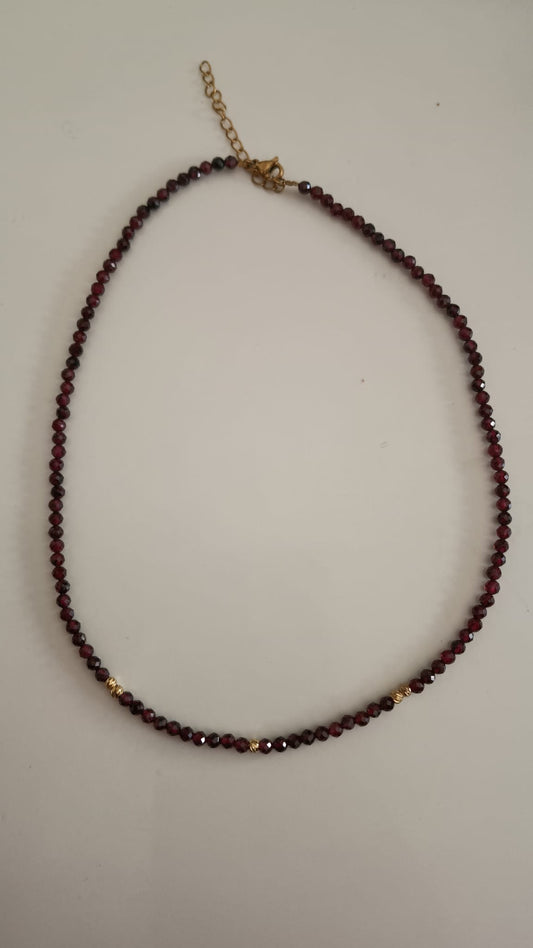 Collar de Granate Facetado - Energía Vital y Seguridad