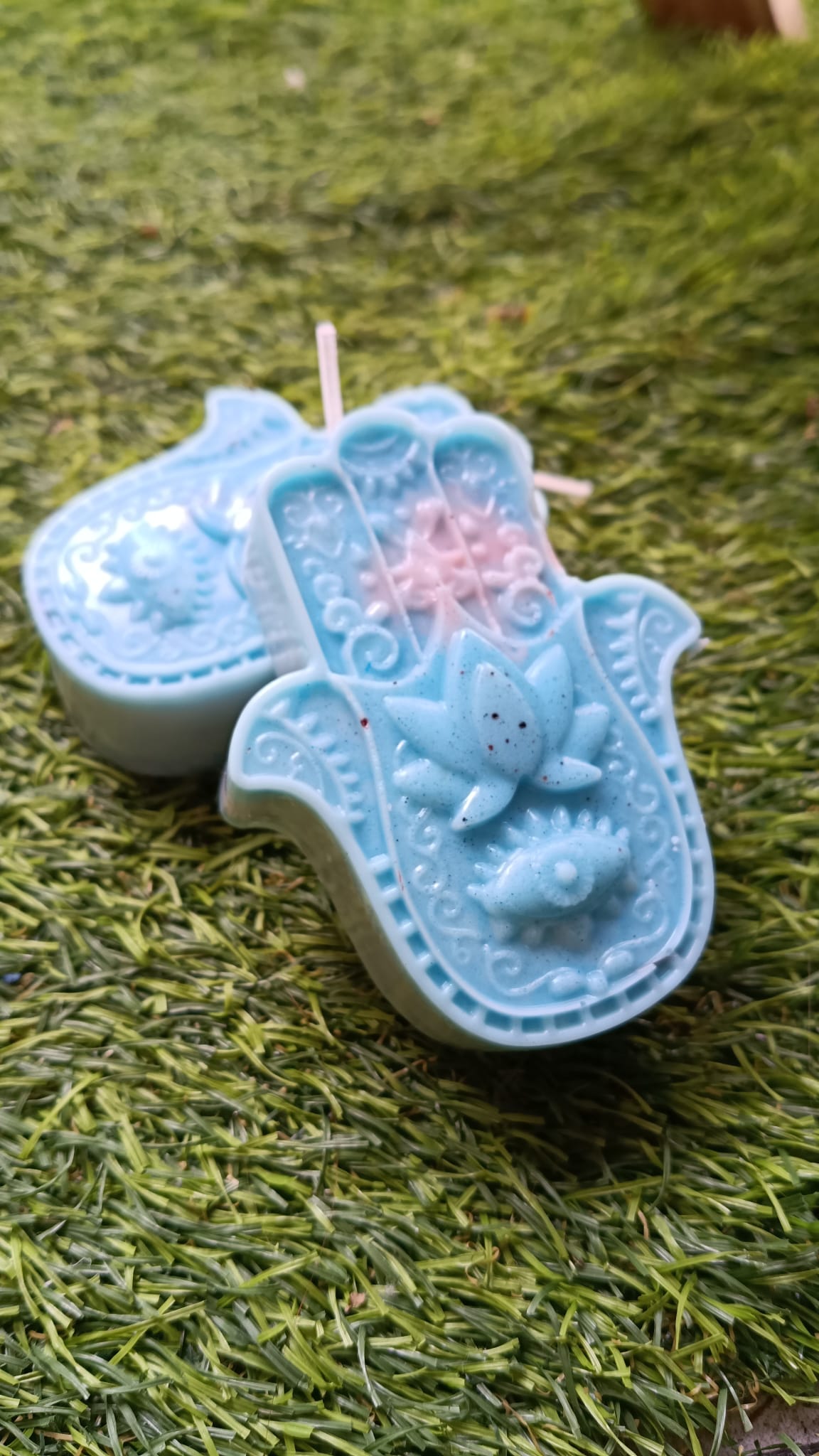 Vela Mano de Fátima Azul - Protección Celestial y Justicia